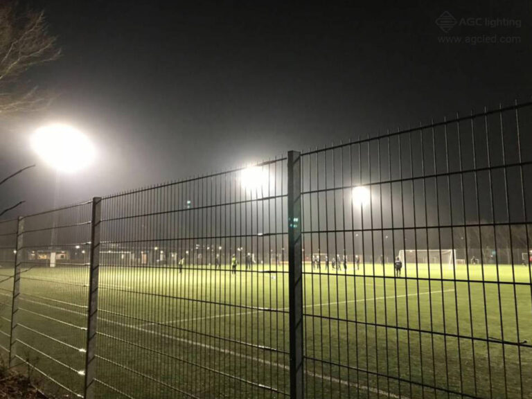 900w-Flood-light-in-outdoor-stadium
