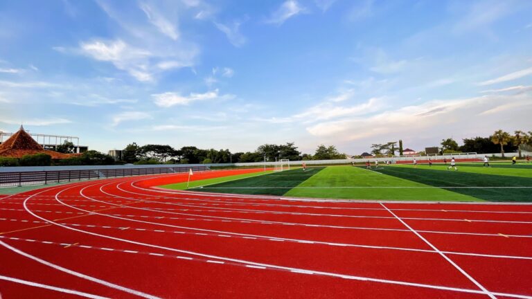 How-Track-Surfaces-Impact-Running-Times-scaled-2